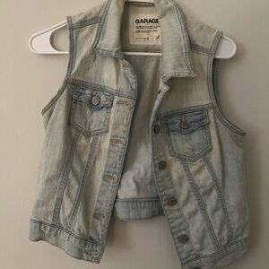 Jean Vest